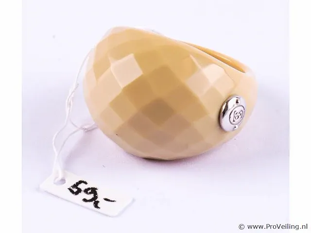 Ring met zilveren stukje - afbeelding 1 van  7