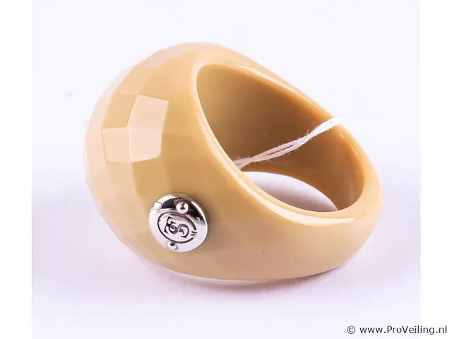 Ring met zilveren stukje - afbeelding 3 van  7