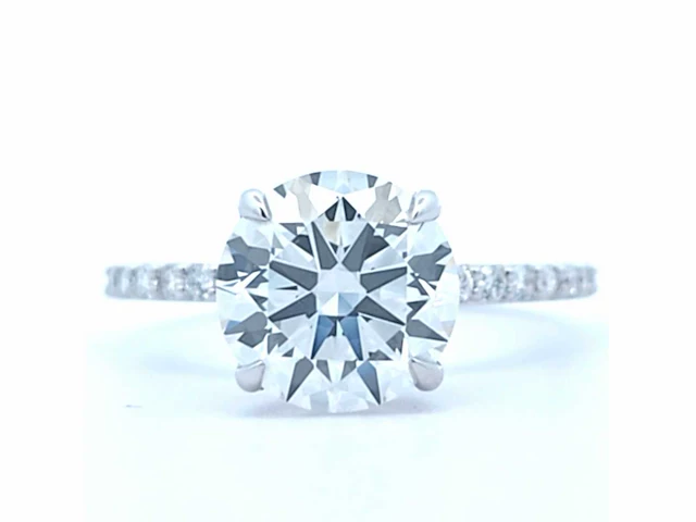Ring platina met diamant 3,02 crt. f-vs1 en 0,38 crt omliggende diamanten - afbeelding 6 van  8