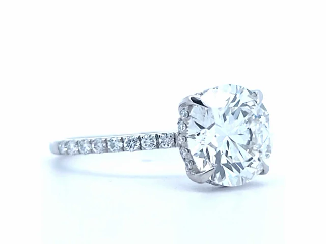 Ring platina met diamant 3,02 crt. f-vs1 en 0,38 crt omliggende diamanten - afbeelding 8 van  8