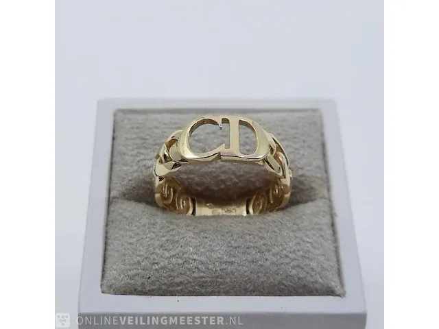 Ring - afbeelding 1 van  9