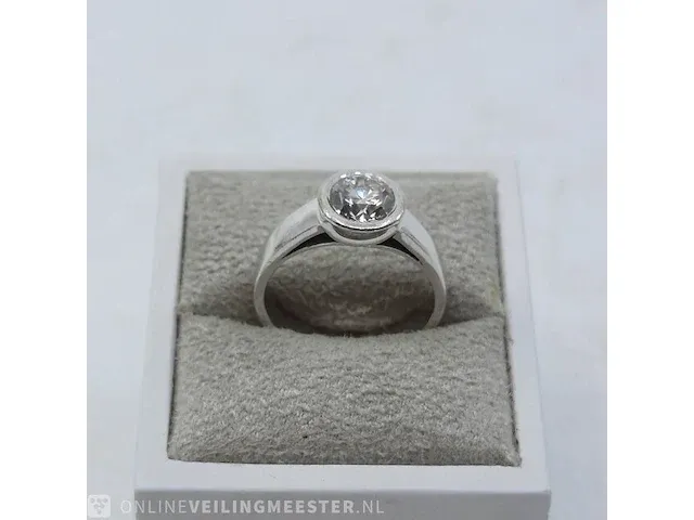 Ring - afbeelding 1 van  9