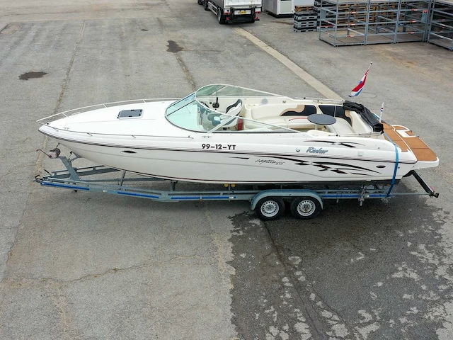 Rinker - captiva 272 milenium editie - speedboot - afbeelding 8 van  77