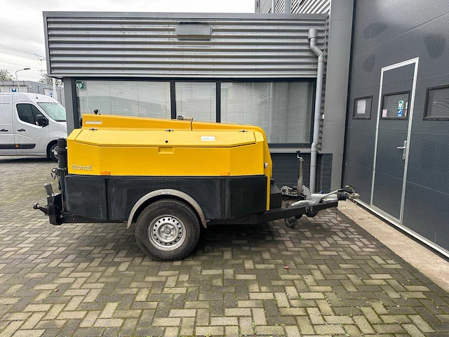 Rioned multijet rioolreinigingsmachine ex-gemeente - afbeelding 1 van  20