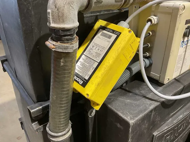 Rioned profijet profiijet rioolreinigingsmachine - afbeelding 2 van  17