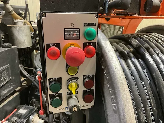 Rioned profijet profiijet rioolreinigingsmachine - afbeelding 3 van  17