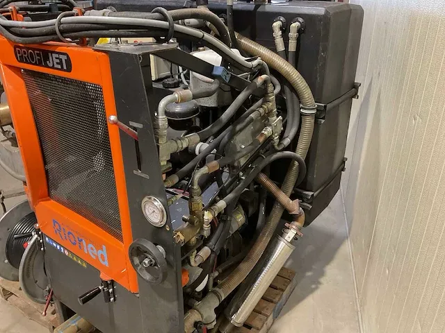 Rioned profijet profiijet rioolreinigingsmachine - afbeelding 15 van  17