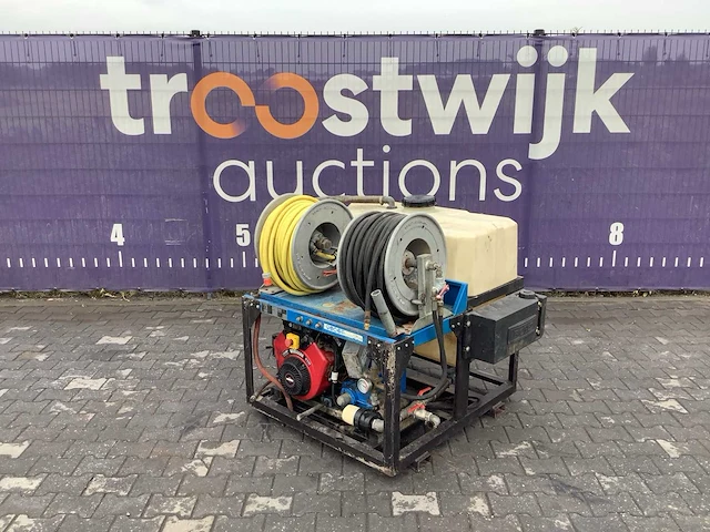 Rioned rioolreinigingsmachine - afbeelding 1 van  12