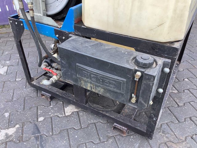 Rioned rioolreinigingsmachine - afbeelding 2 van  12