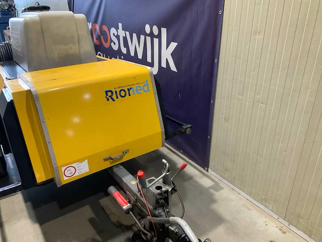 Rioned unijet rioolaanhanger rioolreinigingsmachine ex gemeente - afbeelding 8 van  13