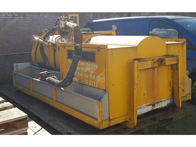 Rioned/mannesmann sls 54v combi kolkenzuiger vacuümunit - afbeelding 1 van  3
