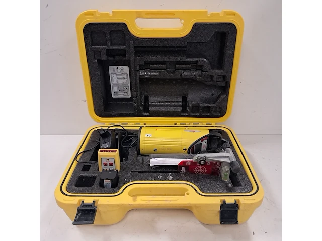 Rioollaser incl. richtmerk, accu en lader, leica, piper 100, 2014 - afbeelding 2 van  10