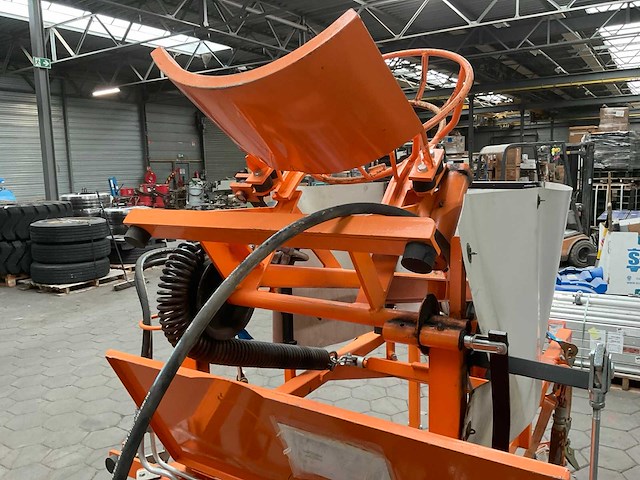 Rioolreiniger voor multicar en andere voertuigen - afbeelding 10 van  13