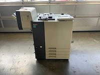 Riso comcolar gl9730 kleurenproductieprinter met finisher - afbeelding 1 van  16