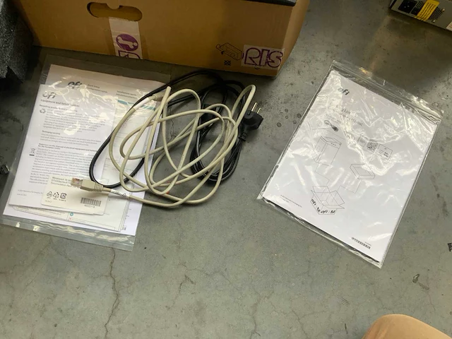 Riso comcolorexpress fs2100c printerserver - afbeelding 11 van  11