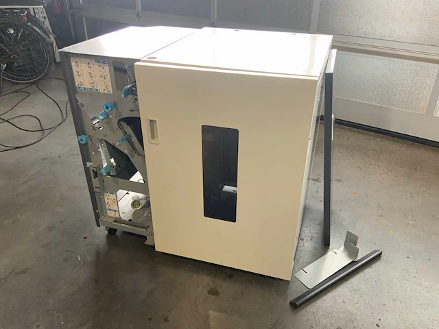 Riso g10 high capacity stacker - afbeelding 1 van  15