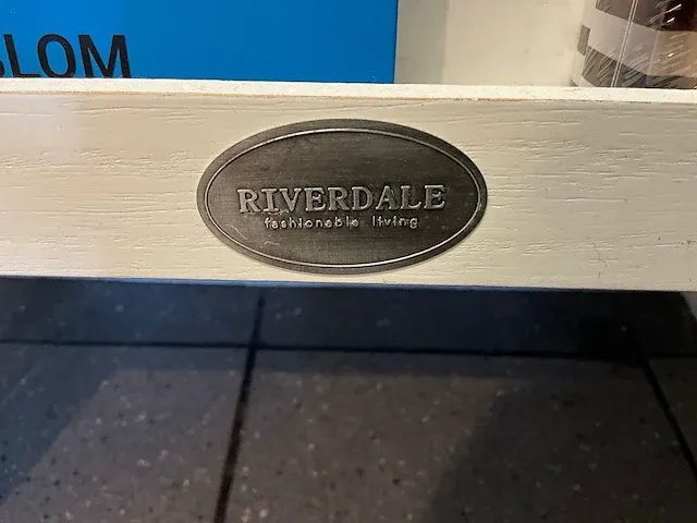 Riverdale - folder presentatierek (2x) - afbeelding 2 van  5