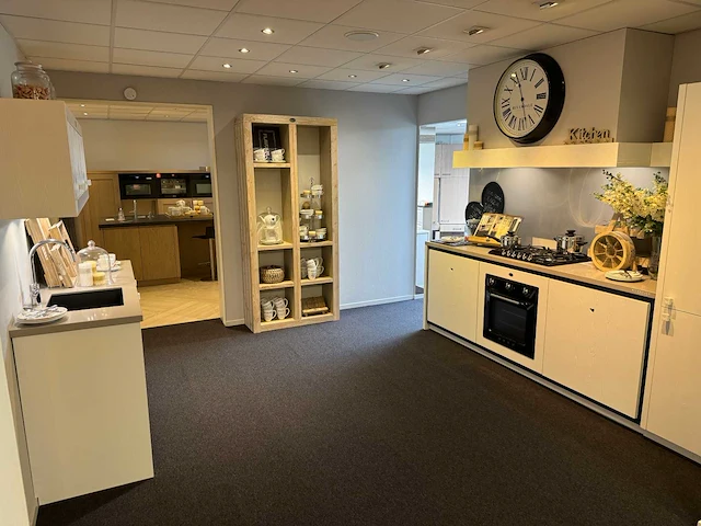 Riverdale - showroomkeuken - afbeelding 1 van  51