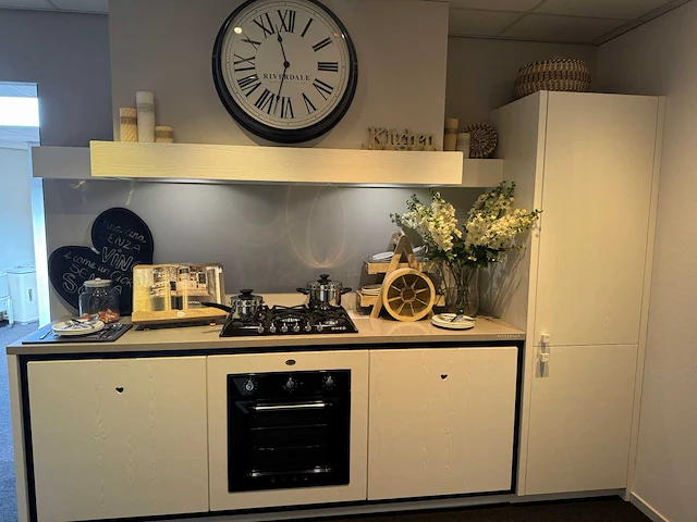 Riverdale - showroomkeuken - afbeelding 16 van  51