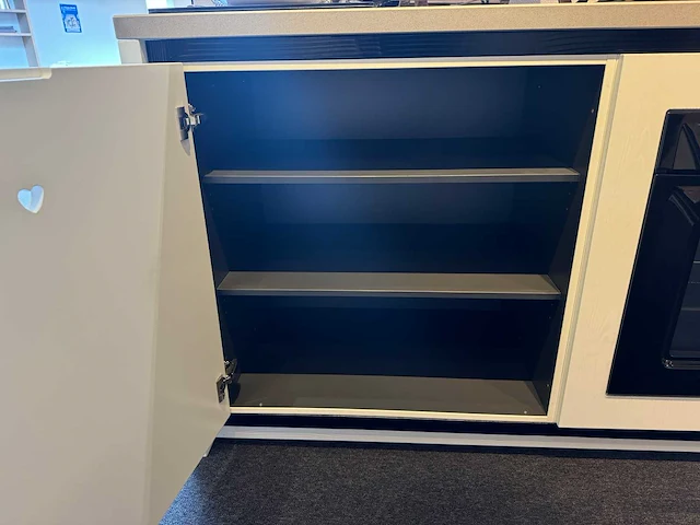 Riverdale - showroomkeuken - afbeelding 18 van  51
