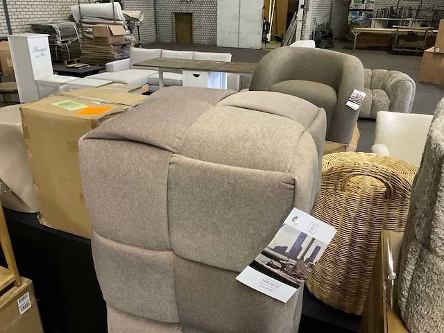 Rivièra maison qbic poef/voetenbankje - afbeelding 3 van  7