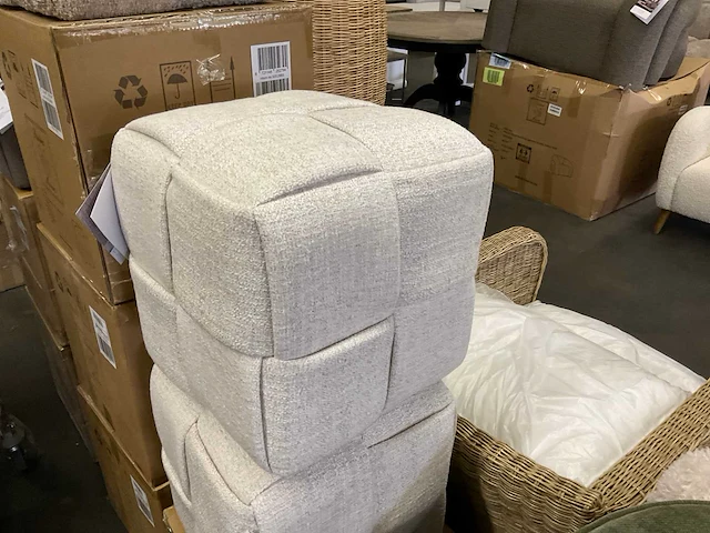 Rivièra maison qbic poef/voetenbankje - afbeelding 4 van  7