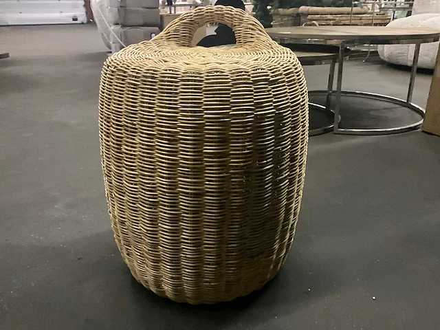 Riviera maison sumit rieten bijzetstoel - afbeelding 1 van  5