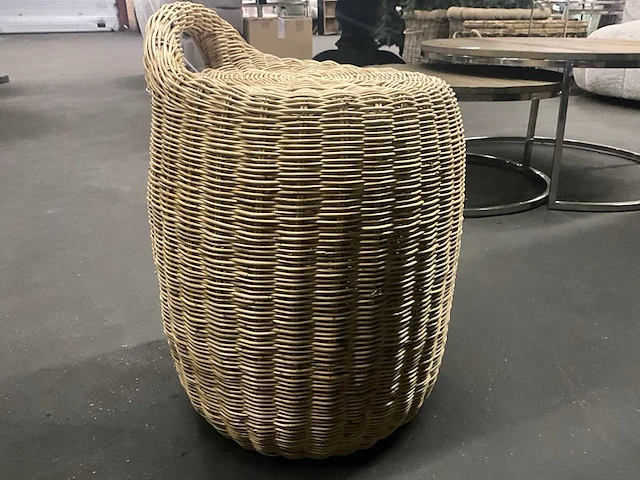 Riviera maison sumit rieten bijzetstoel - afbeelding 4 van  5