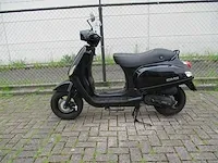 Riya - snorscooter - edwards riva sport - scooter - afbeelding 1 van  11