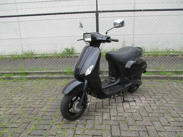 Riya - snorscooter - edwards riva sport - scooter - afbeelding 4 van  11
