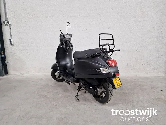 Riya lux bromscooter - afbeelding 6 van  6