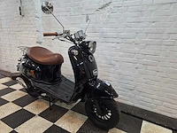 Riya retro pico 25 km snorscooter 4takt - afbeelding 6 van  6