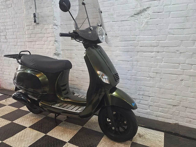 Riya ty50qt-k riva 25 km snorscooter 4takt - afbeelding 6 van  7