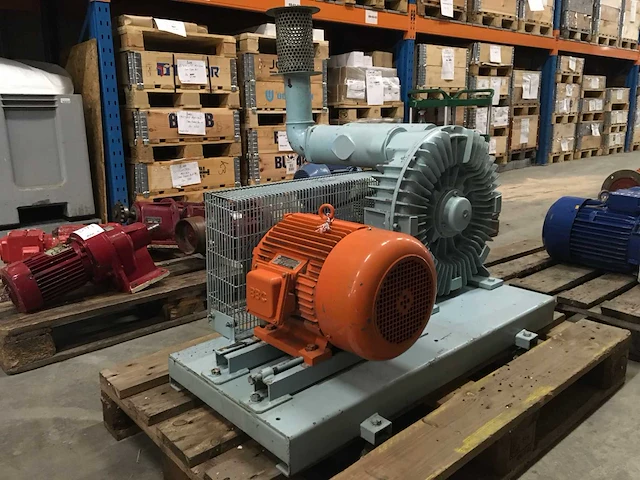 Rkr verdichtertechnik centrifugaalvacuümpomp - afbeelding 1 van  6