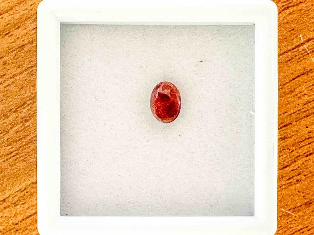 Robijn - 1.09 carat natuurlijke cabochon robijn - afbeelding 1 van  2