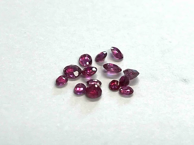 Robijn - 2.02 carat natuurlijke robijn - afbeelding 1 van  3