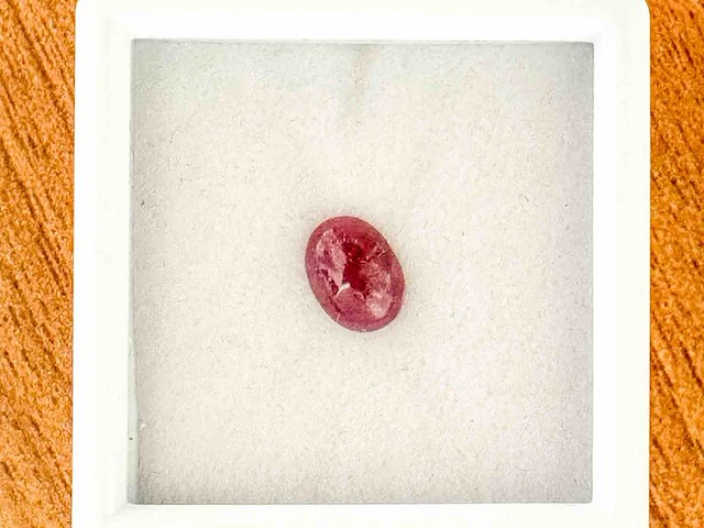 Robijn - 2.04 carat natuurlijke cabochon robijn - afbeelding 1 van  4