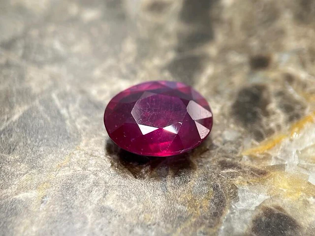 Robijn - 2.68 carat echte natuurlijke robijn - afbeelding 1 van  1