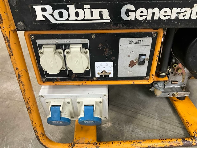 Robin rgx 305 stroomgenerator - afbeelding 4 van  8