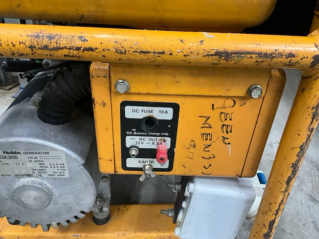 Robin rgx 305 stroomgenerator - afbeelding 6 van  8