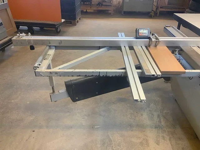 Robland - nz3200 - formaatcirkelzaagmachine - afbeelding 2 van  26