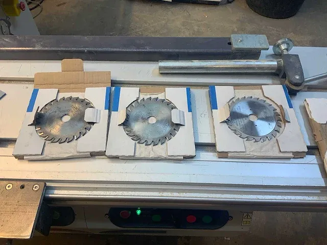 Robland - nz3200 - formaatcirkelzaagmachine - afbeelding 13 van  26