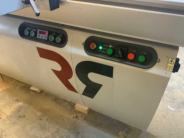 Robland - nz3200 - formaatcirkelzaagmachine - afbeelding 19 van  26