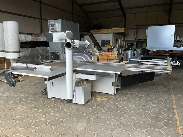 Robland axis ergo nz3200 formaatcirkelzaagmachine / paneelzaag - afbeelding 29 van  34