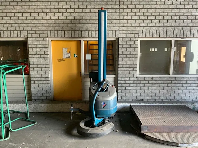 Robopac robot s7 mobiele palletfoliewikkelaar - afbeelding 1 van  9