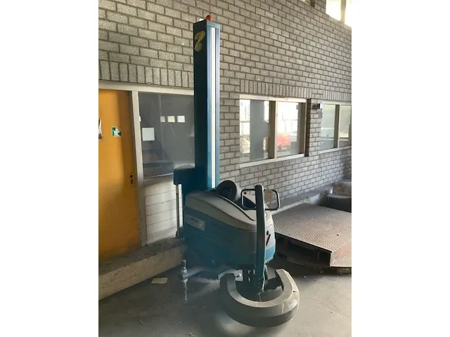 Robopac robot s7 mobiele palletfoliewikkelaar - afbeelding 2 van  9