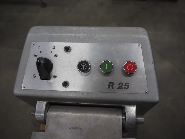 Robot coupe s.a. - afbeelding 10 van  11