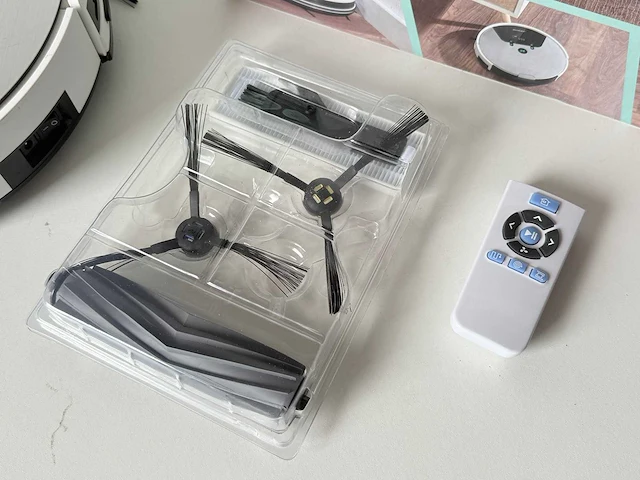 Robot vacuum cleaner stofzuiger. met smartphone bediening. - afbeelding 4 van  8