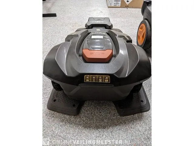 Robotmaaier husqvarna, auto mower 330x husqvarna, auto mower 330x robotmaaier, grijs / chroom - afbeelding 2 van  7