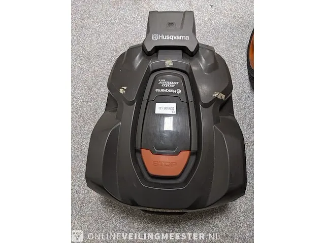 Robotmaaier husqvarna, auto mower 330x husqvarna, auto mower 330x robotmaaier, grijs / chroom - afbeelding 3 van  7